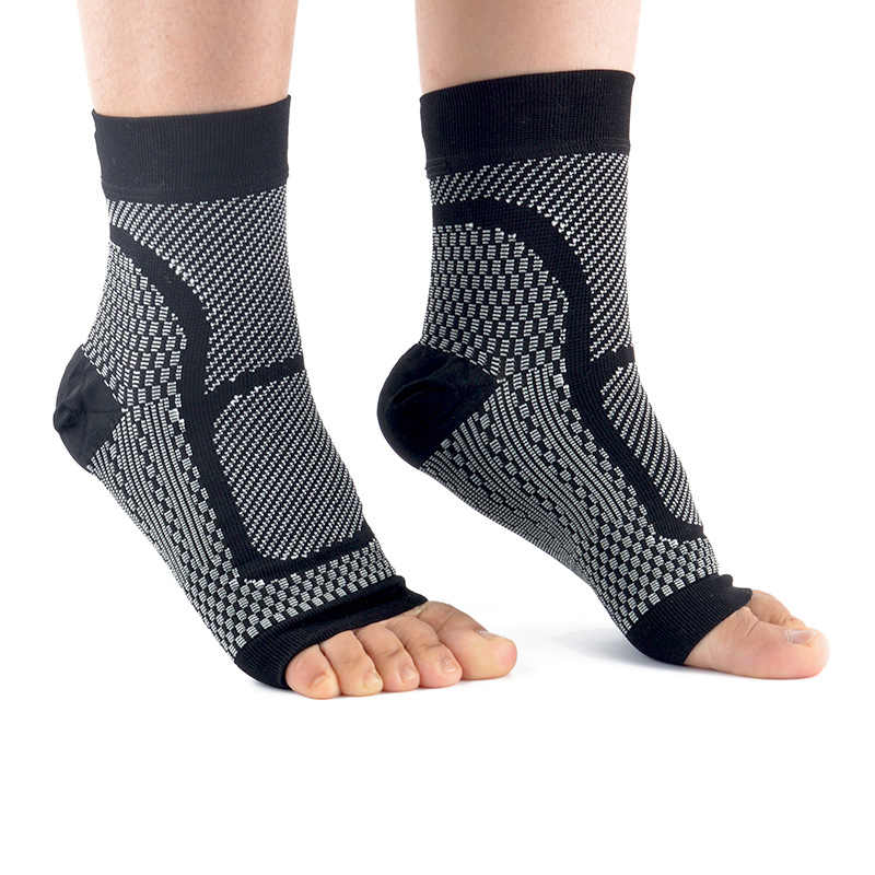 زوج واحد من جوارب الاعتلال الع - مراجعة Ankle Brace Sock وسعره