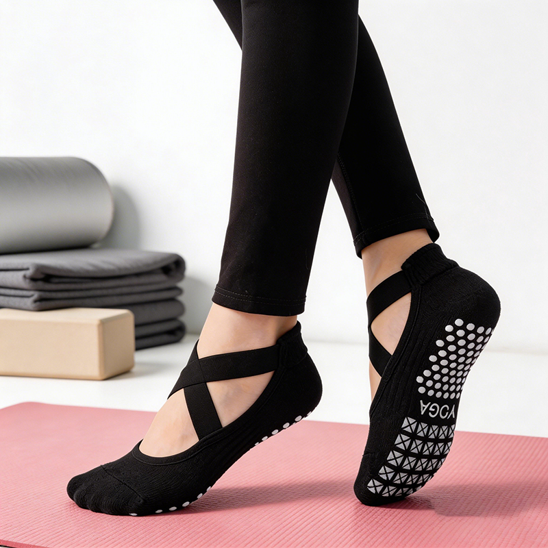 جوارب يوجا نسائية غير قابلة لل - مراجعة Grip Sock Yoga وسعره