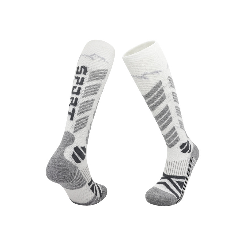 جوارب حرارية خارجية من صوف مير - مراجعة Wool Hiking Sock وسعره